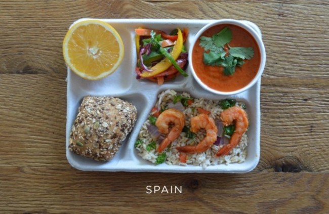 spain-sauted-shrimp-brown-rice-veggies-gazpacho-fresh-peppers-bread-orange