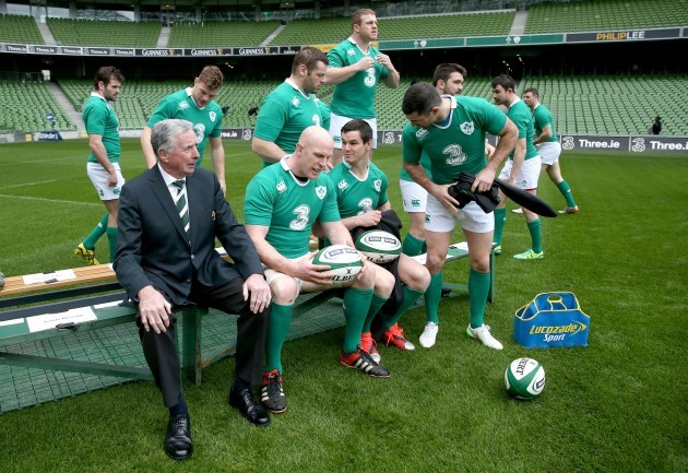Paul O'Connell, Jonathan Sexton and Rob Kearney with Louis Magee before the team picture