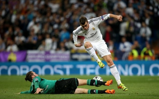 Soccer - UEFA Champions League - Round of 16 - Second Leg - Real Madrid v Schalke 04 - Santiago Bernabeu Stadium