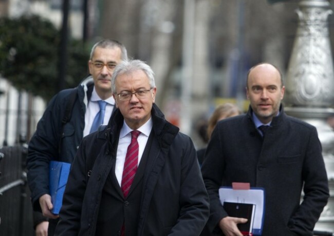 Inquiry into the Banking Crisis. Pictu