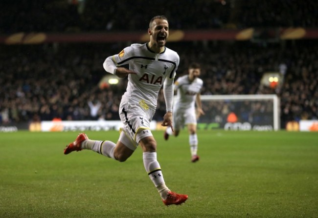 Soccer - UEFA Europa League - Round of 32 - First Leg - Tottenham Hotspur v Fiorentina - White Hart Lane