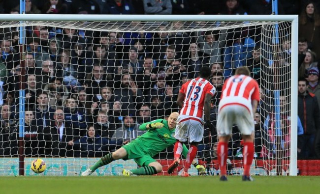 Soccer - Barclays Premier League - Aston Villa v Stoke City - Villa Park