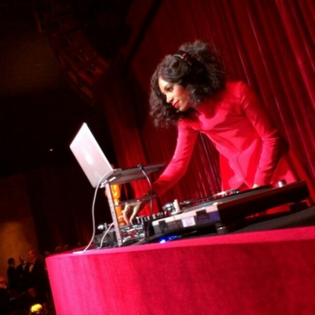 #Solange just took the stage! #Oscars #GovernorsBall