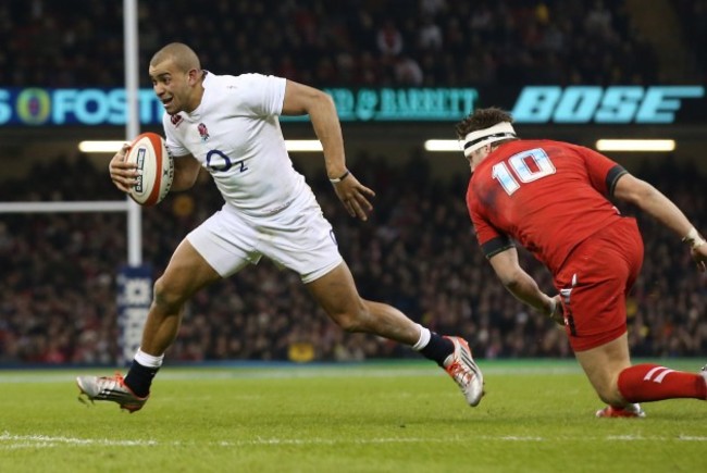 EnglandÕs Jonathan Joseph scores a try