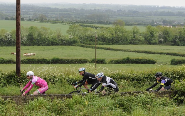 General view of the lead riders as they pass over the Hill of Allen