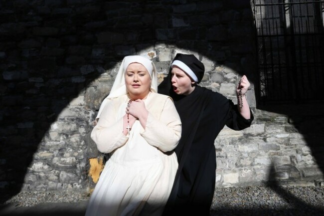 NO FEE 576 Puccini's Suor Angelica copy