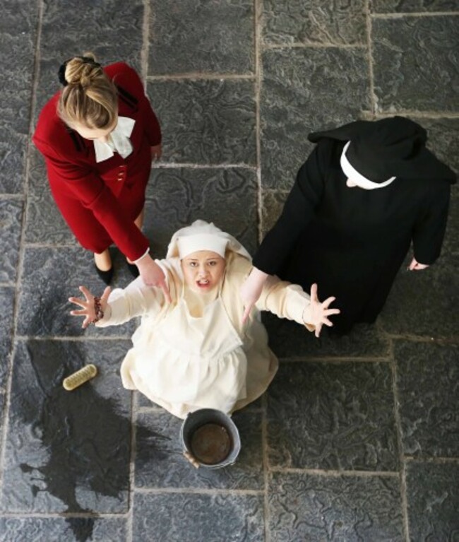 NO FEE 253 Puccini's Suor Angelica copy