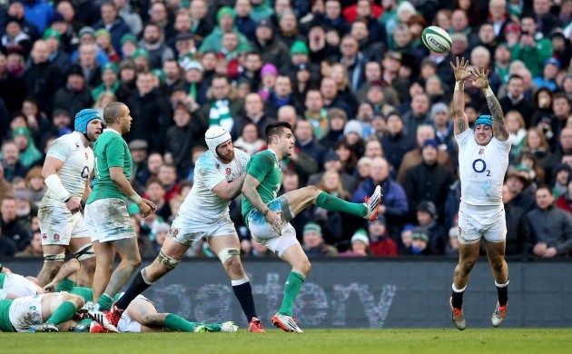Dave Attwood and Jack Nowell tries to block Conor Murray /3/2015