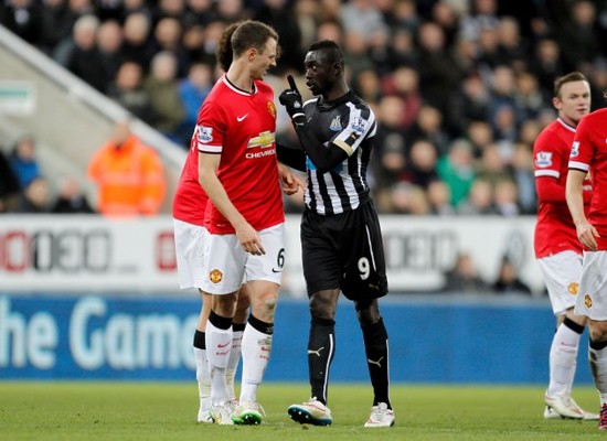 Soccer - Barclays Premier League - Newcastle United v Manchester United - St James' Park