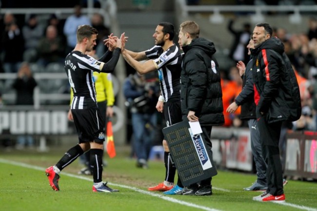 Soccer - Barclays Premier League - Newcastle United v Manchester United - St James' Park