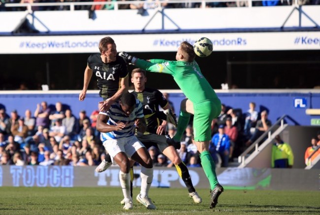 Soccer - Barclays Premier League - Queens Park Rangers v Tottenham Hotspur - Loftus Road