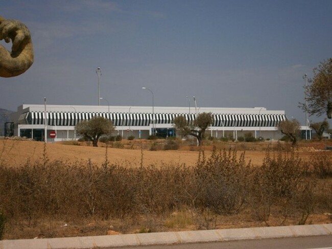 spain statue airport - 2