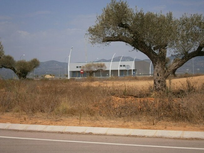 spain statue airport - 3