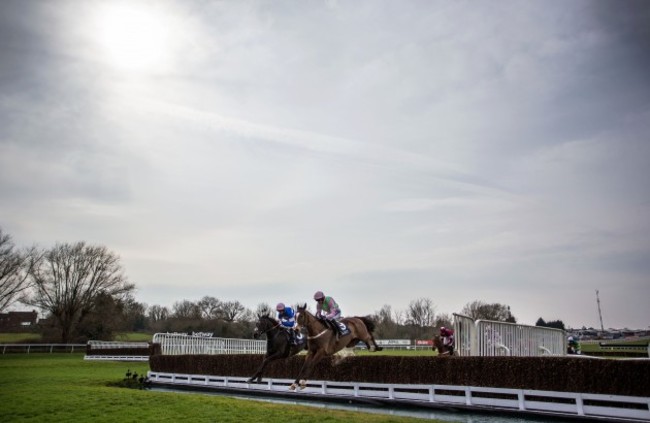 Vautour ridden by Ruby Walsh wins the race