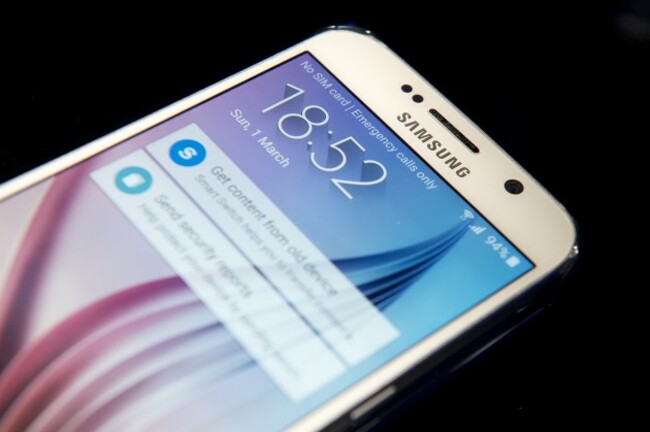 Samsung Galaxy S6 phones unveiled