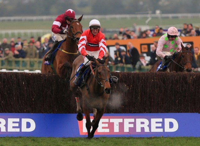 Horse Racing - 2015 Cheltenham Festival - Gold Cup Day - Cheltenham Racecourse