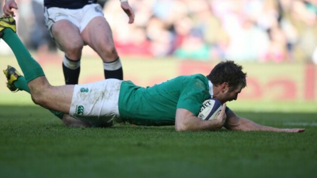 Jared Payne scores their third try