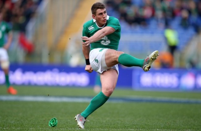 Ian Keatley kicks a penalty