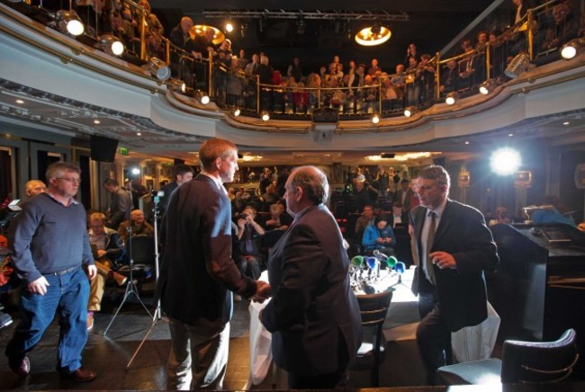 Henry Shefflin shakes hands with Ned Quinn