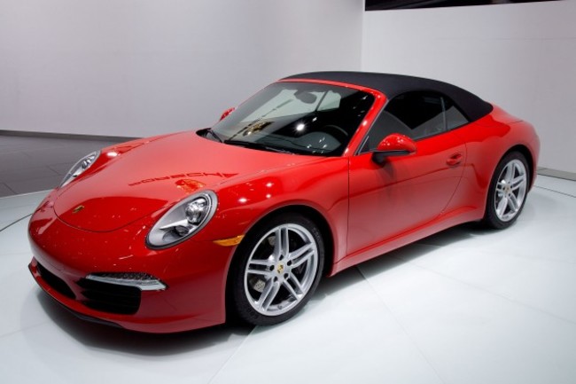 2012_NAIAS_Red_Porsche_991_convertible_(world_premiere)