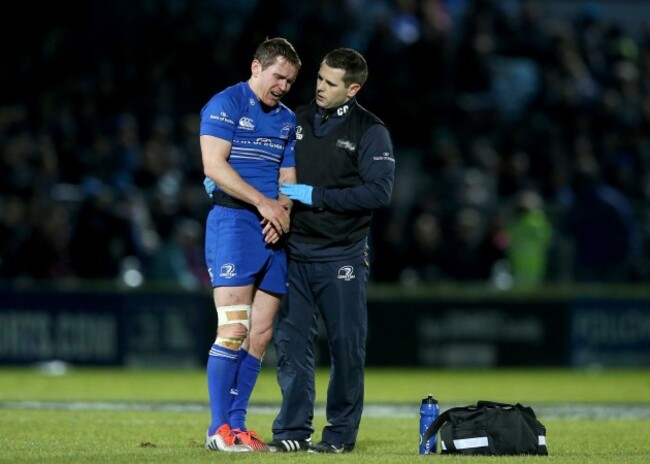 Eoin Reddan goes off injured