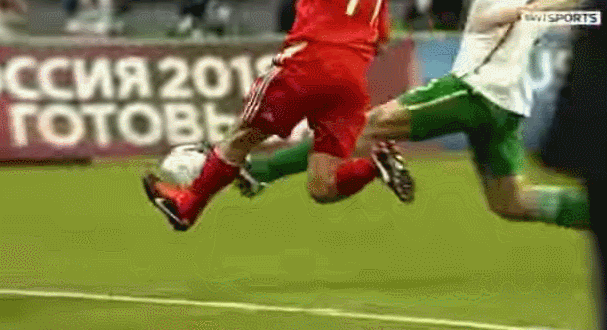 Richard Dunne tackle