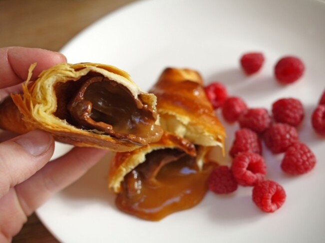 cadburys-caramel-egg-stuffed-croissants-halves