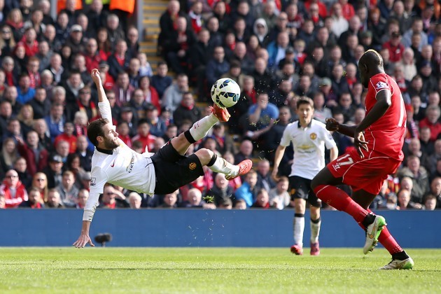 Soccer - Barclays Premier League - Liverpool v Manchester United - Anfield