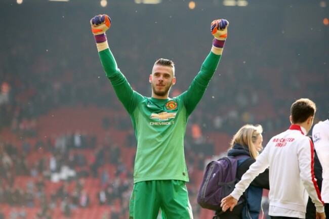 Soccer - Barclays Premier League - Liverpool v Manchester United - Anfield