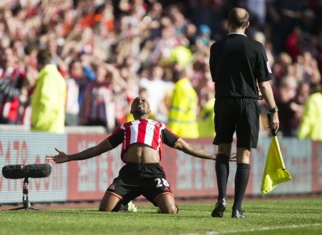 Soccer - Barclay's Premier League - Sunderland v Newcastle United - Stadium of Light