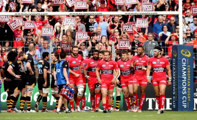 Mathieu Bastareaud celebrates scoring his side's opening try with his team