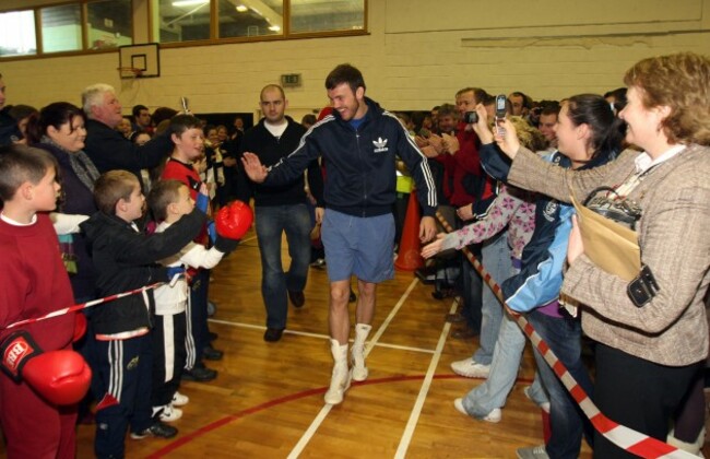 Andy Lee is greeted by fans