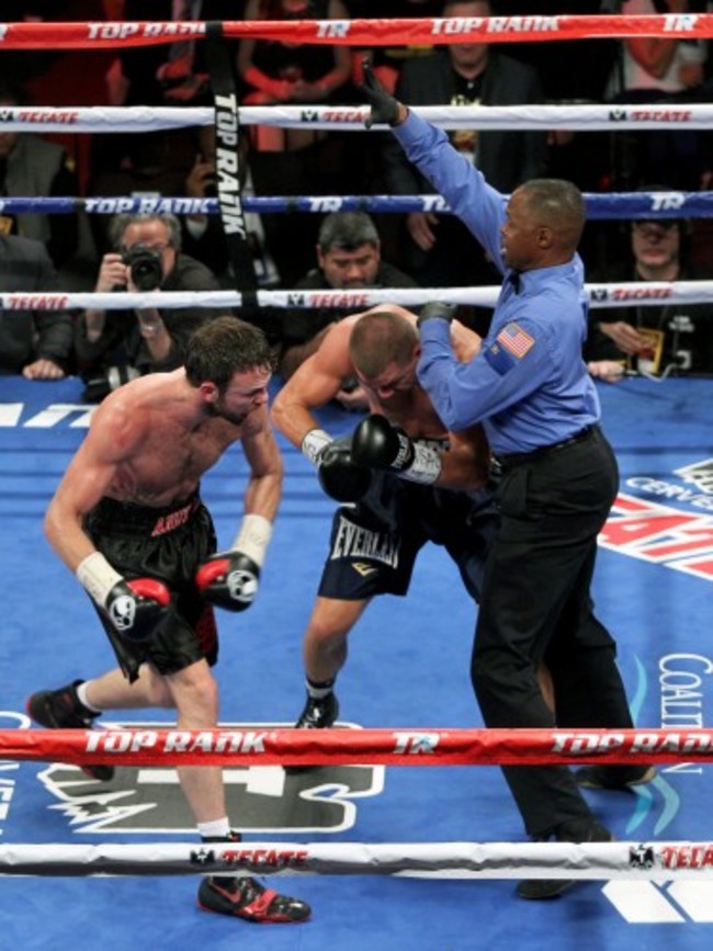 Andy Lee lands a flurry of punches on Matt Korborov forcing the referee to stop the fight