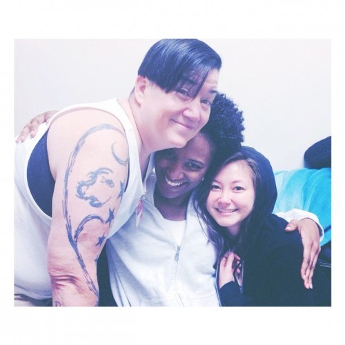Wrappin' up #season3 today with these lovely ladies!!!! @oitnb @realleadelaria @vickyjeudy