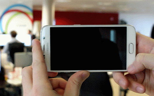 S6 camera activate