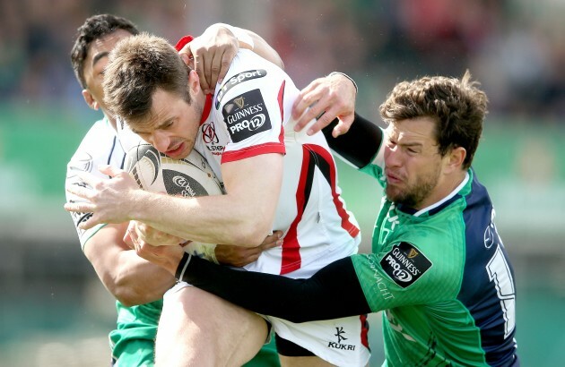 Bundee Aki and Danie Poolman tackle Tommy Bowe