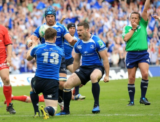 Fergus McFadden shouts after Brian O'Driscoll scores