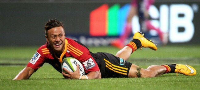 Tim Nanai-Williams scores a try