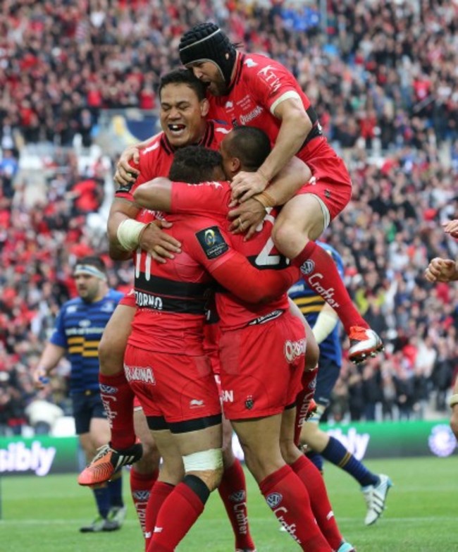 Toulon players celebrate Bryan Habana's try