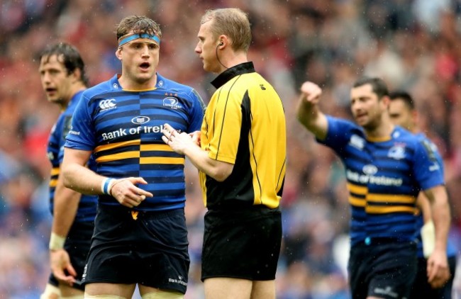 Jamie Heaslip and referee Wayne Barnes