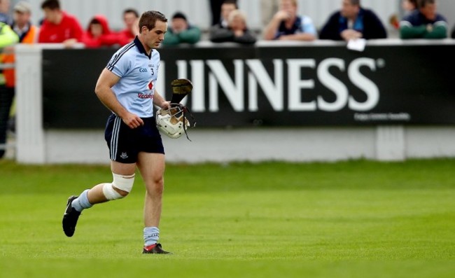 Tomas Brady leaves the field with an injury