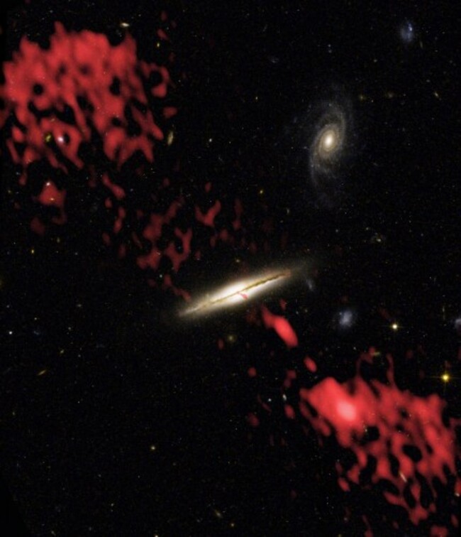 before-hubble-and-very-large-array-vla-combined-forces-to-create-this-image-astronomers-thought-that-only-elliptical-galaxies-could-produce-powerful-jets-of-subatomic-particles-like-the-jet-indica