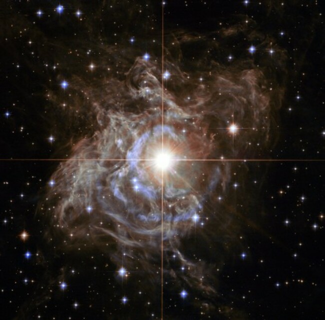 what-youre-seeing-at-the-center-of-this-hubble-image-is-a-very-important-type-of-luminous-star-called-a-cepheid-variable-before-hubble-astronomers-had-only-a-vague-idea-of-the-age-of-the-universe-