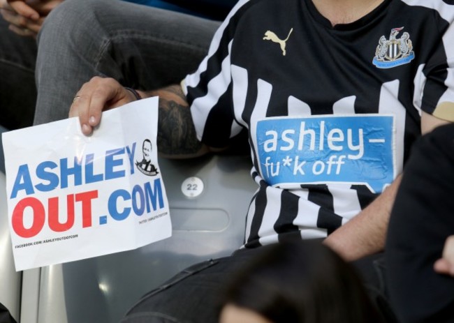 Soccer - Barclays Premier League - Newcastle United v Tottenham Hotspur - St James' Park