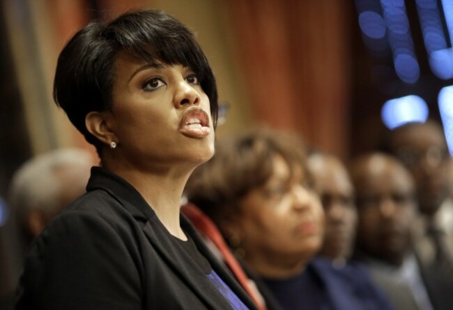 Suspect Dies Baltimore