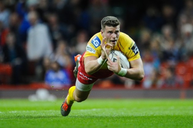 Scott Williams scores his side's second try