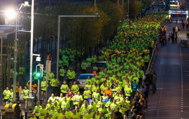 Competitors make their way down North Wall quay