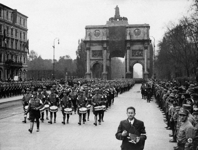 Nazis Parade