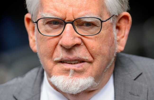 rolf-harris-court-case-9