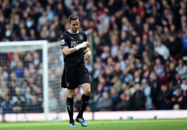 Soccer - Barclays Premier League - West Ham United v Burnley - Upton Park